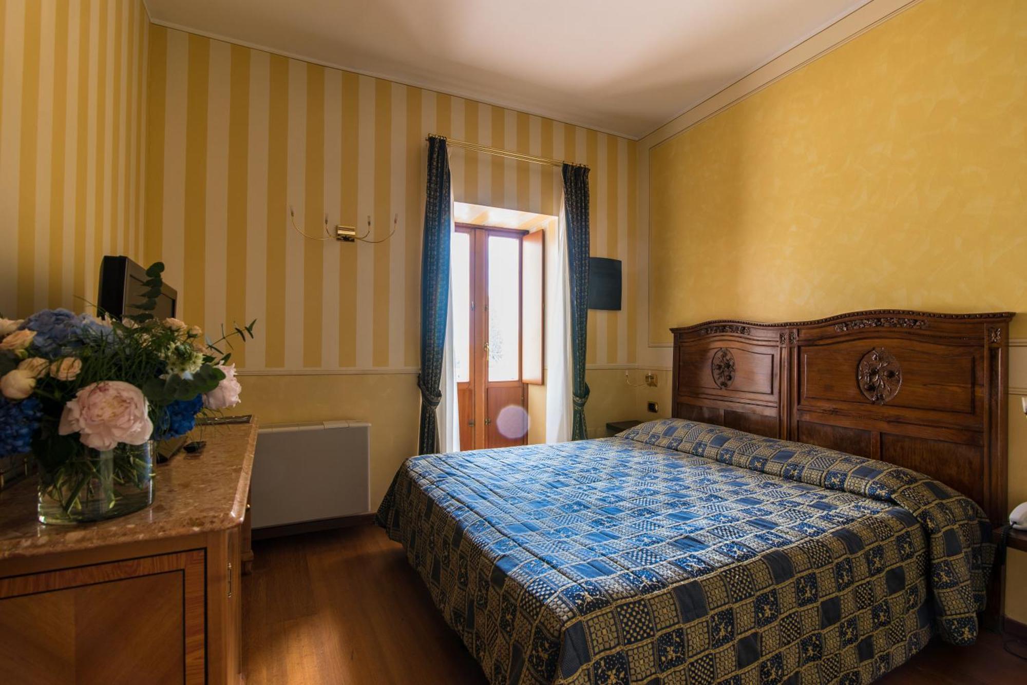 Hotel Porta Del Sole سويانو ديل لاغو المظهر الخارجي الصورة