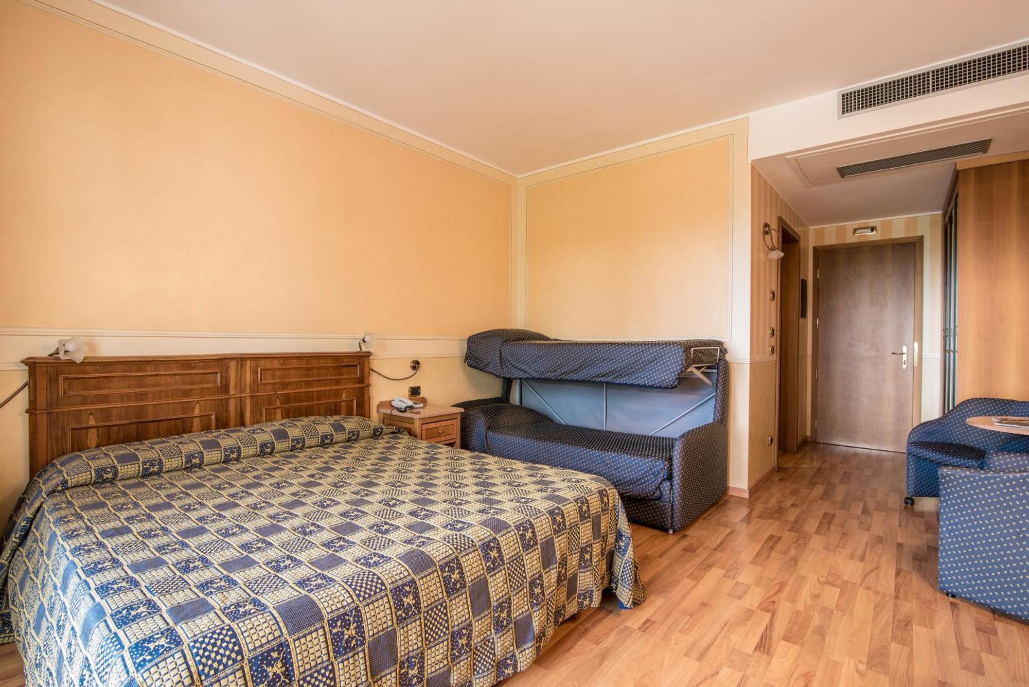 Hotel Porta Del Sole سويانو ديل لاغو المظهر الخارجي الصورة