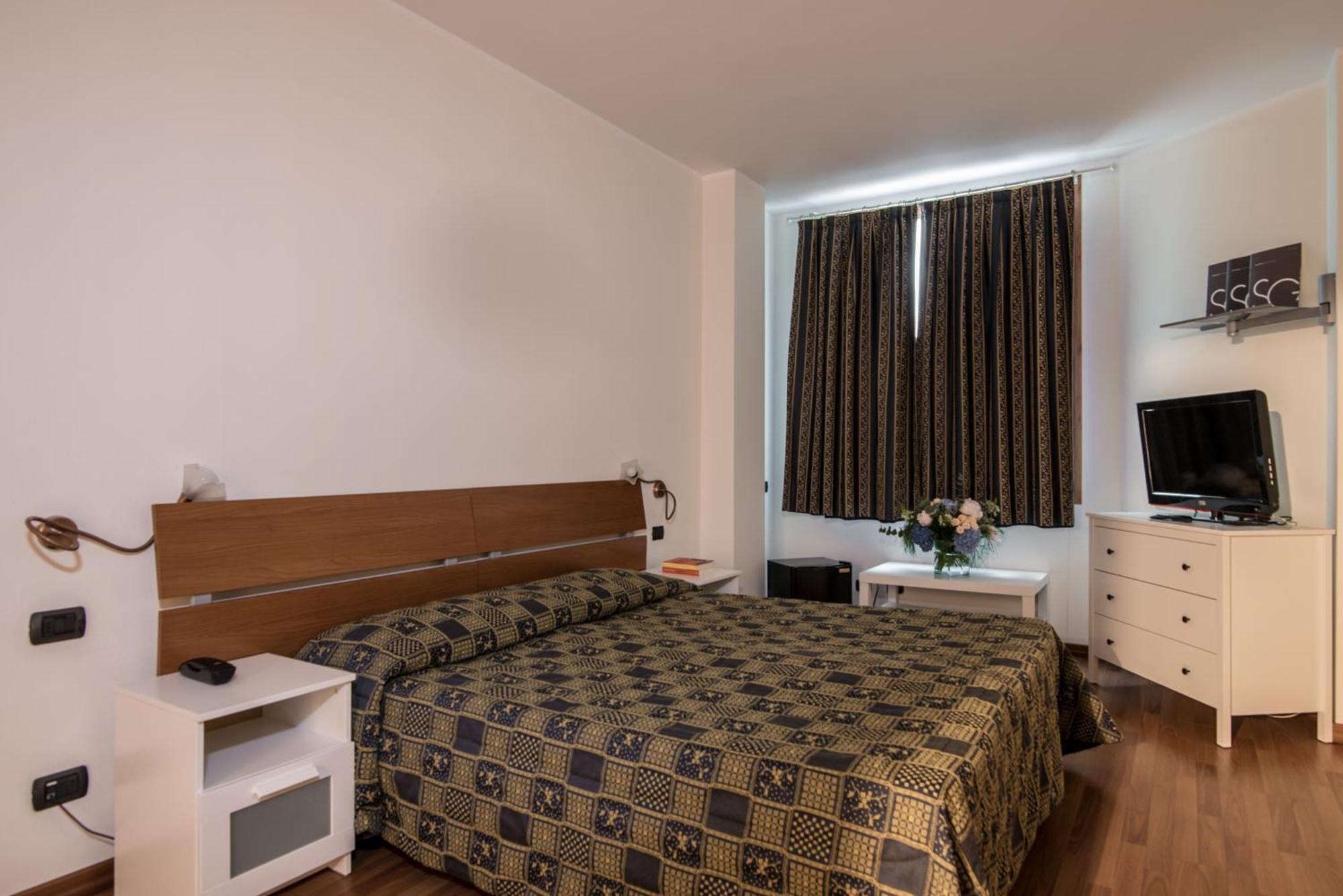 Hotel Porta Del Sole سويانو ديل لاغو المظهر الخارجي الصورة