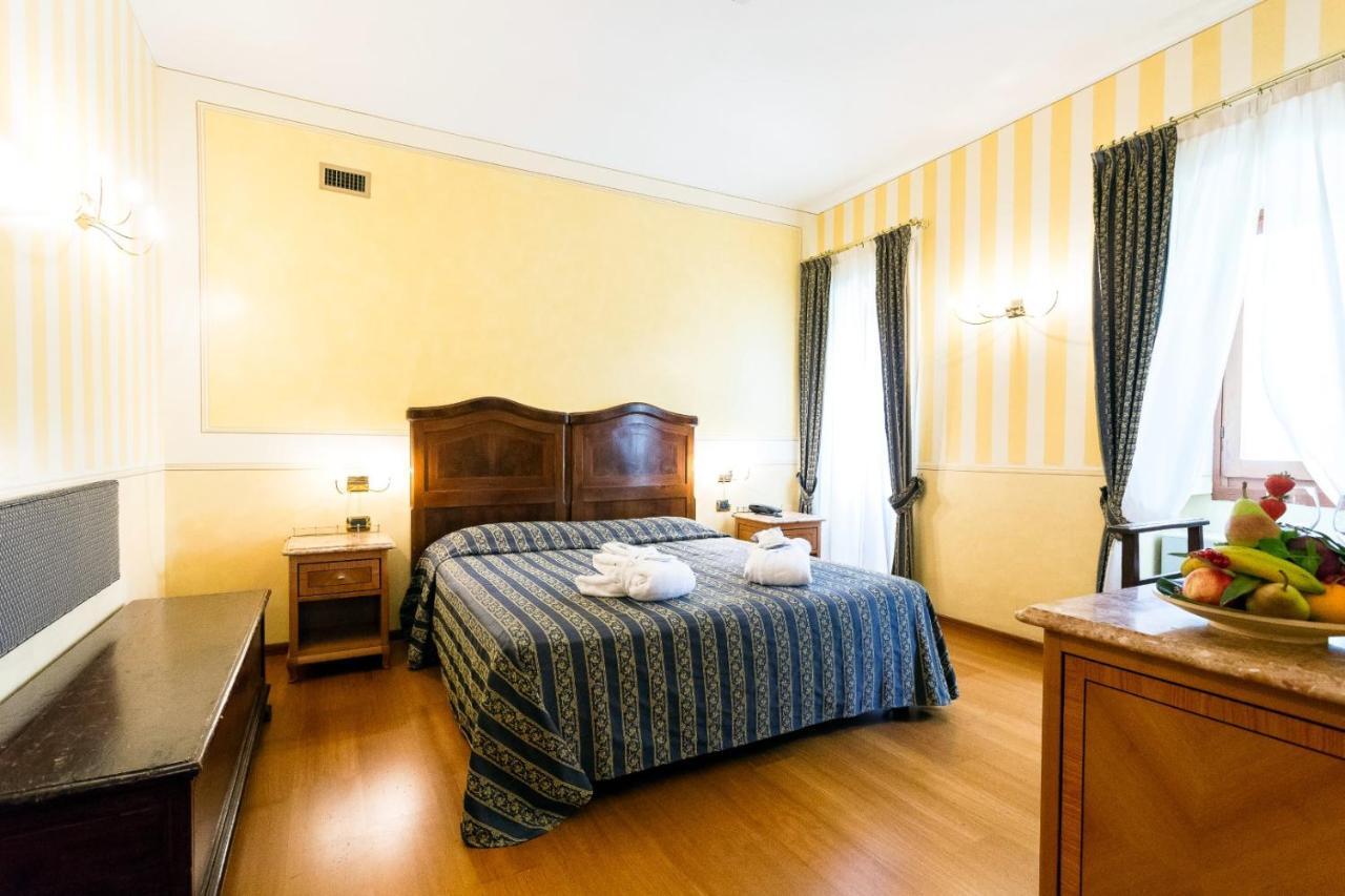 Hotel Porta Del Sole سويانو ديل لاغو المظهر الخارجي الصورة